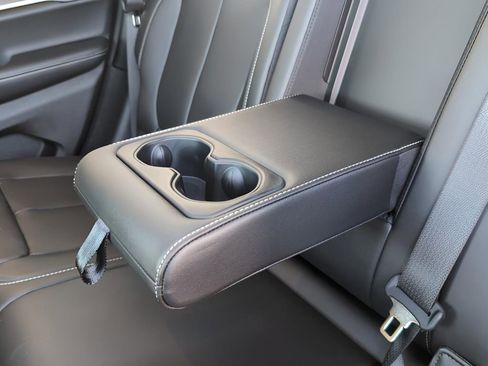 New 2025 Jeep Grand Cherokee Limited w/ Luxury Tech Group II image 30