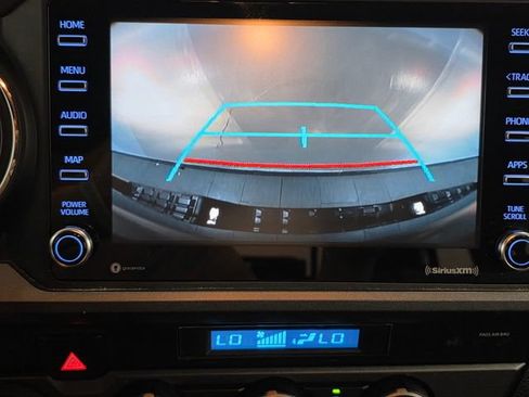 Used 2021 Toyota Tacoma TRD Off-Road AWD/4WD image 19