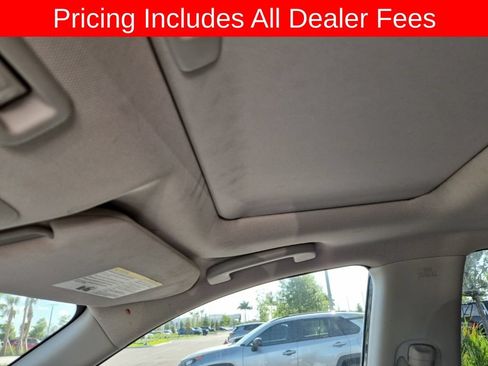 Used 2018 Nissan Pathfinder SL w/ SL Premium Package FWD image 9