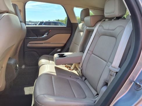 Certified 2022 Lincoln Corsair Reserve w/ Equipment Group 201A image 10