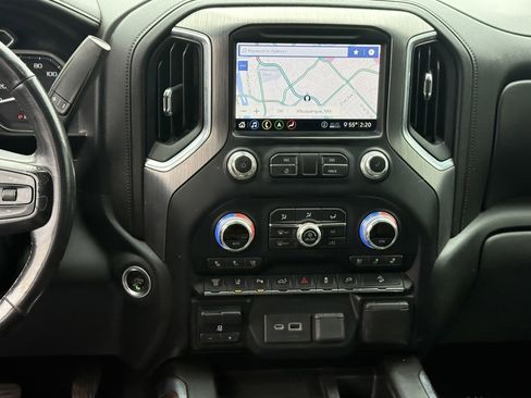 Used 2020 GMC Sierra 2500 Denali w/ Denali Ultimate Package image 24