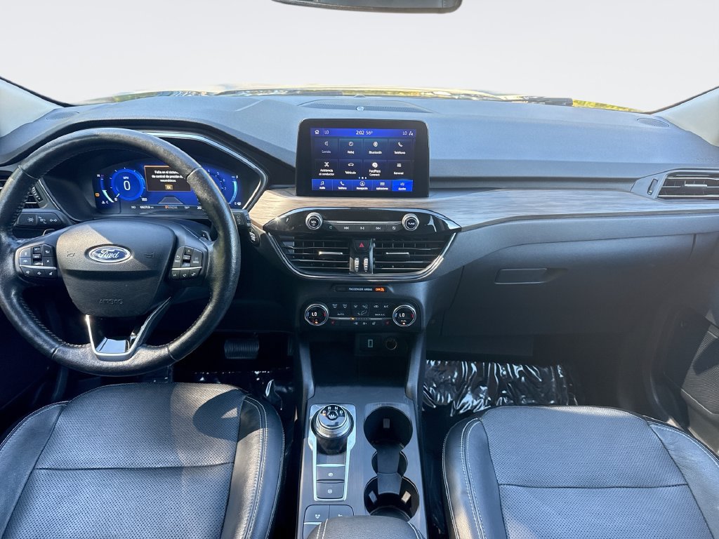Used 2020 Ford Escape Titanium AWD/4WD image 22