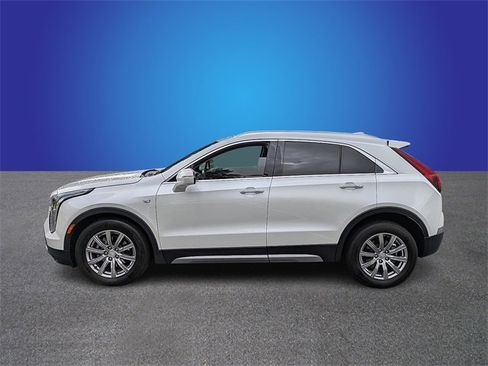 Used 2021 Cadillac XT4 Premium Luxury w/ Driver Awareness Package image 2