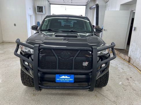 Used 2019 Toyota 4Runner TRD Off-Road Premium image 2