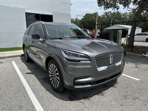 Used 2023 Lincoln Aviator Reserve AWD/4WD image 11