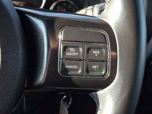 Used 2017 Jeep Wrangler Unlimited Sahara image 17