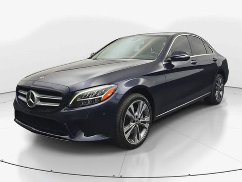 Used 2019 Mercedes-Benz C 300 4MATIC Sedan image 5