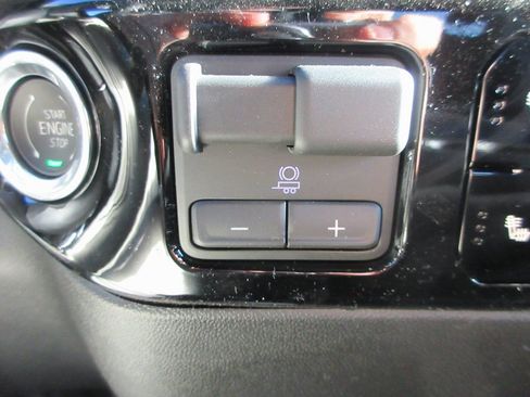 New 2026 GMC Sierra 2500 SLE w/ SLE Value Package; image 20