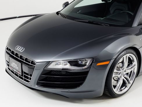 Used 2011 Audi R8 V10 AWD/4WD image 56