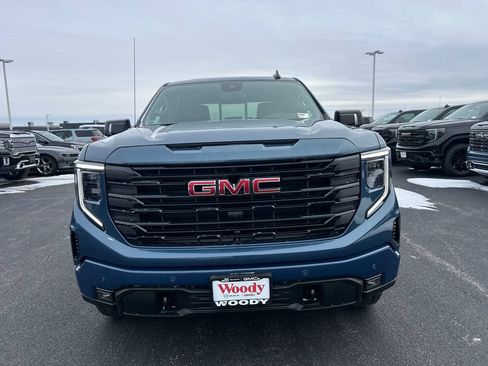 New 2026 GMC Sierra 1500 Elevation w/ Elevation Premium Package AWD/4WD image 4