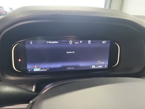 Used 2024 Jeep Wagoneer Series II w/ Convenience Group I image 9