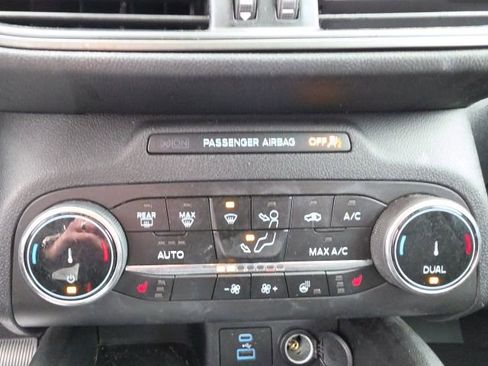 Used 2023 Ford Escape Active image 9