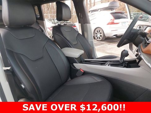 Certified 2024 Jeep Compass Limited w/ Elite Group image 10