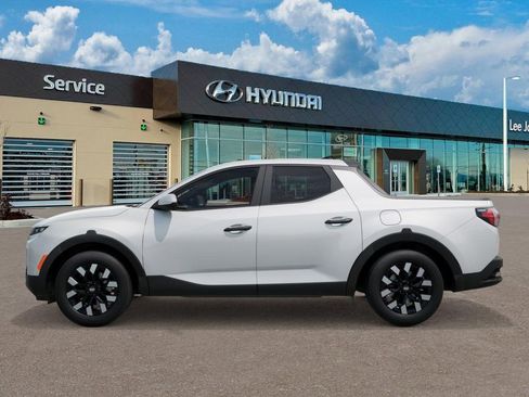 New 2026 Hyundai Santa Cruz SE AWD/4WD image 3