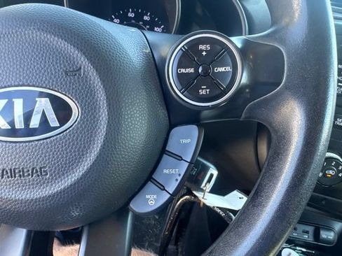 Used 2015 Kia Soul + FWD image 20
