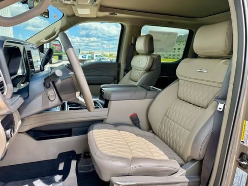 New 2026 Ford F250 Platinum w/ Platinum Plus Package AWD/4WD image 11