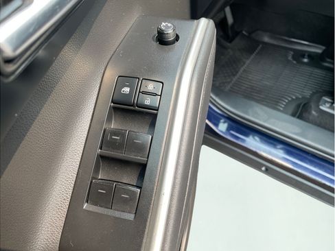 Used 2022 Toyota Highlander XSE AWD/4WD image 11