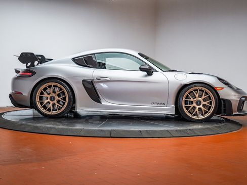 Used 2025 Porsche 718 Cayman GT4 RS image 8