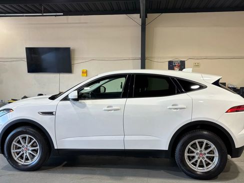 Used 2019 Jaguar E-PACE image 5