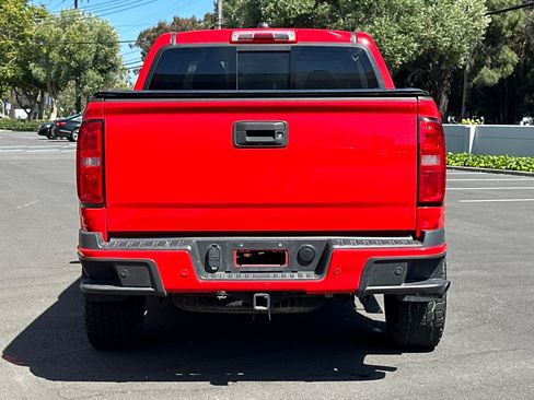 Used 2019 Chevrolet Colorado Z71 AWD/4WD image 5