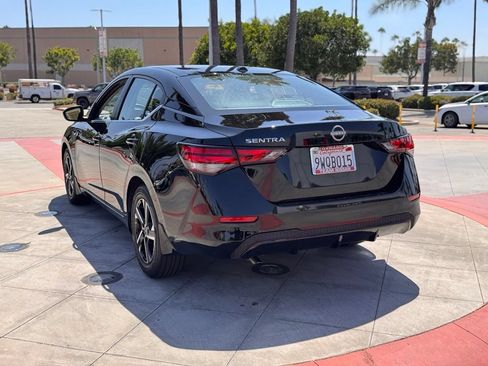 Certified 2025 Nissan Sentra SV FWD image 6