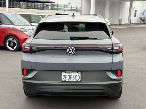 Certified 2023 Volkswagen ID.4 Pro RWD image 4