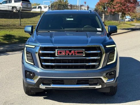 New 2026 GMC Yukon Elevation image 8