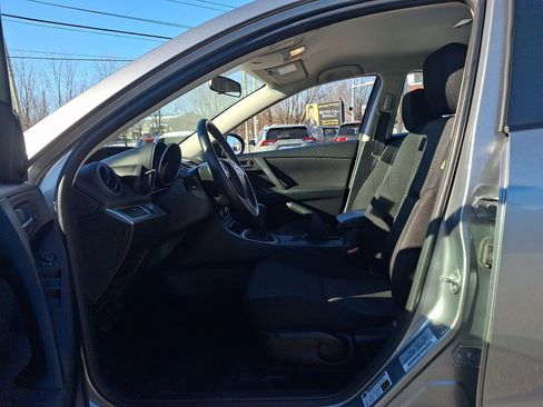 Used 2013 MAZDA MAZDA3 i Touring image 13