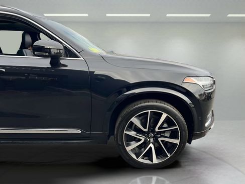 Used 2023 Volvo XC90 B5 Plus image 15