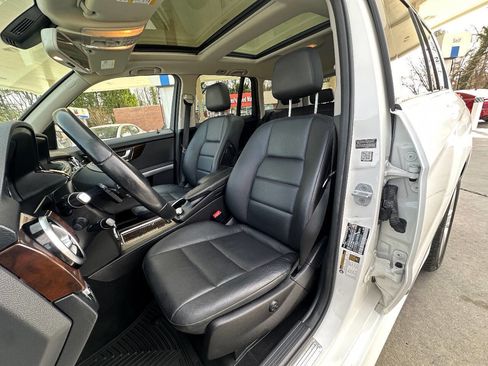 Used 2015 Mercedes-Benz GLK 350 4MATIC image 6