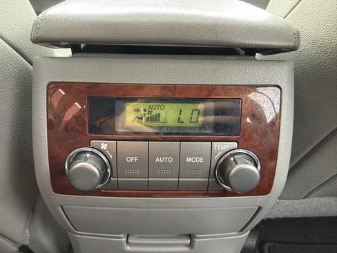 Used 2013 Toyota Highlander Limited image 22