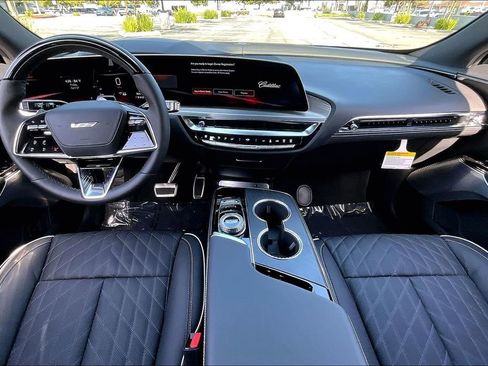 New 2026 Cadillac Lyriq V w/ LPO, Floor Liner Package AWD/4WD image 7