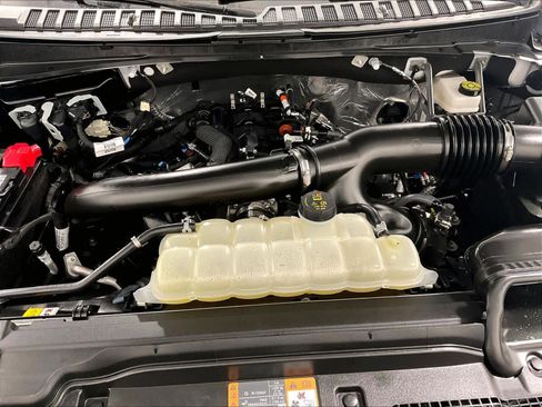 Used 2025 Ford Expedition Active image 36