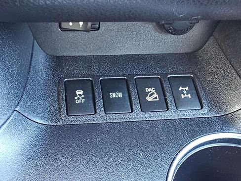 Used 2014 Toyota Highlander Limited Platinum AWD/4WD image 28