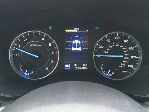 Used 2020 Subaru Ascent Limited w/ Technology Package AWD/4WD image 2