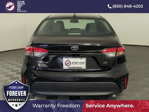 Used 2023 Toyota Corolla LE FWD image 5
