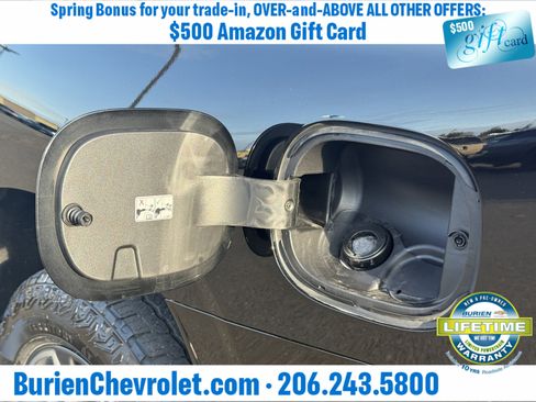 Used 2023 Chevrolet Suburban Z71 image 37