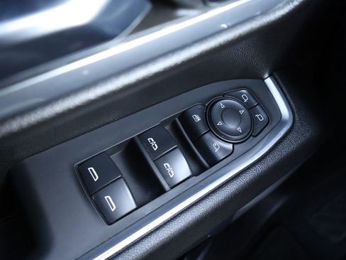 Certified 2024 GMC Sierra 1500 SLT image 33