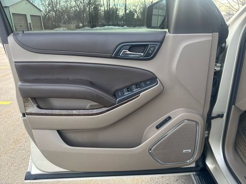 Used 2015 Chevrolet Tahoe LT image 14