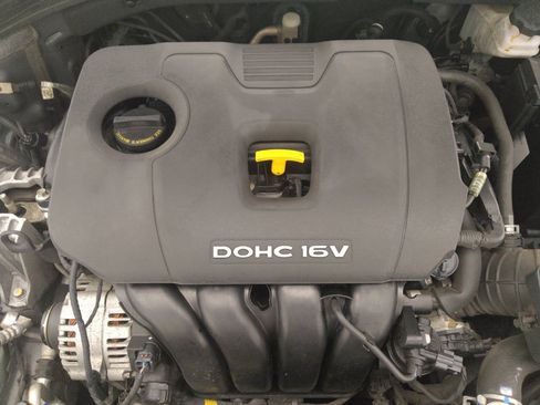 Used 2018 Hyundai Elantra SEL FWD image 30