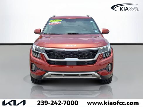Certified 2022 Kia Seltos SX AWD/4WD image 2