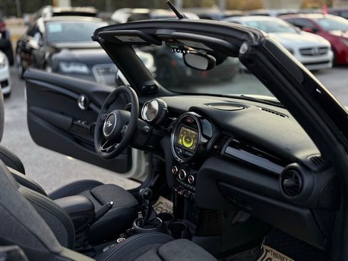 Used 2016 MINI Cooper S image 31