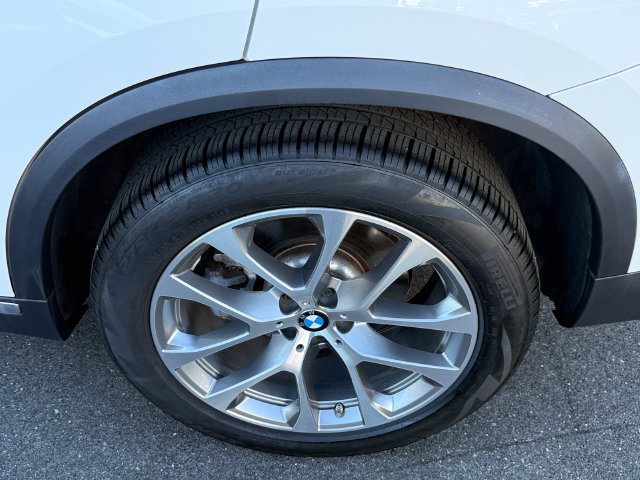 Used 2026 BMW X5 xDrive40i AWD/4WD image 10