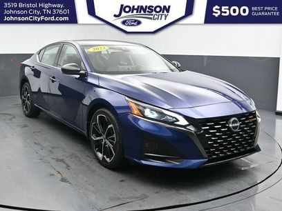 Used 2023 Nissan Altima 2.5 SR w/ SR Premium Package