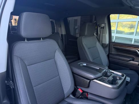 Used 2023 GMC Sierra 1500 SLE AWD/4WD image 23