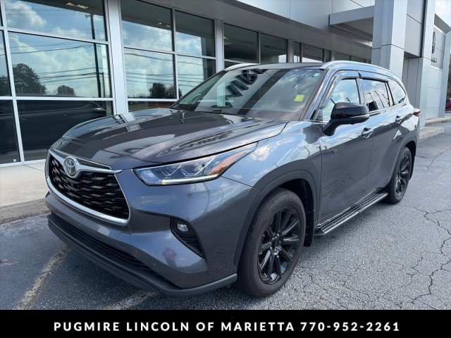 Used 2025 Toyota Highlander Limited AWD/4WD image 2