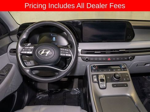 Used 2024 Hyundai Palisade SEL FWD image 7