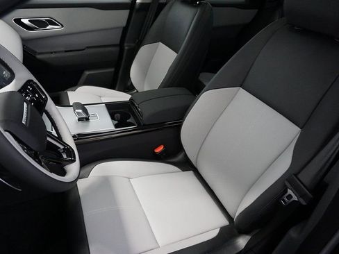 Used 2025 Land Rover Range Rover Velar S image 20