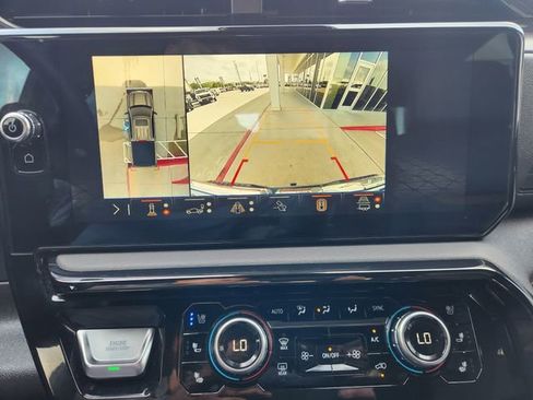 Certified 2024 GMC Sierra 1500 AT4 w/ Technology Package image 17