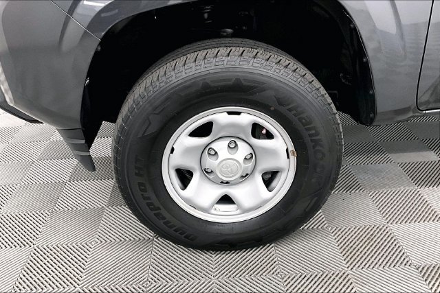 Used 2023 Toyota Tacoma SR AWD/4WD image 10